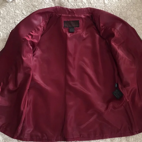 Ladies Leather jacket - Picture 5 of 6